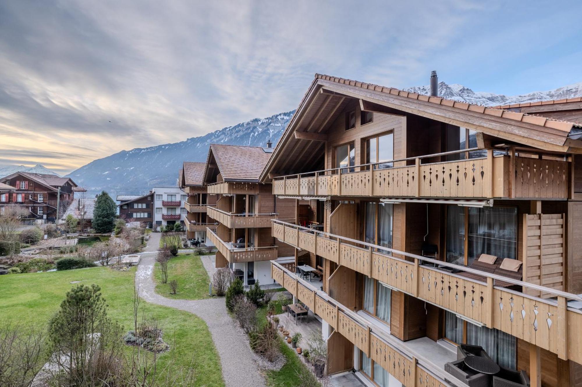 Chalet Apartments Iseltwald Exterior foto